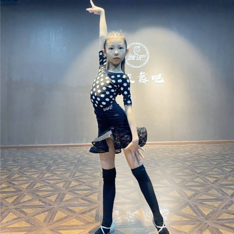Latin dance socks, girls black test competition practice long socks, skids, sock socks, children's dance socks