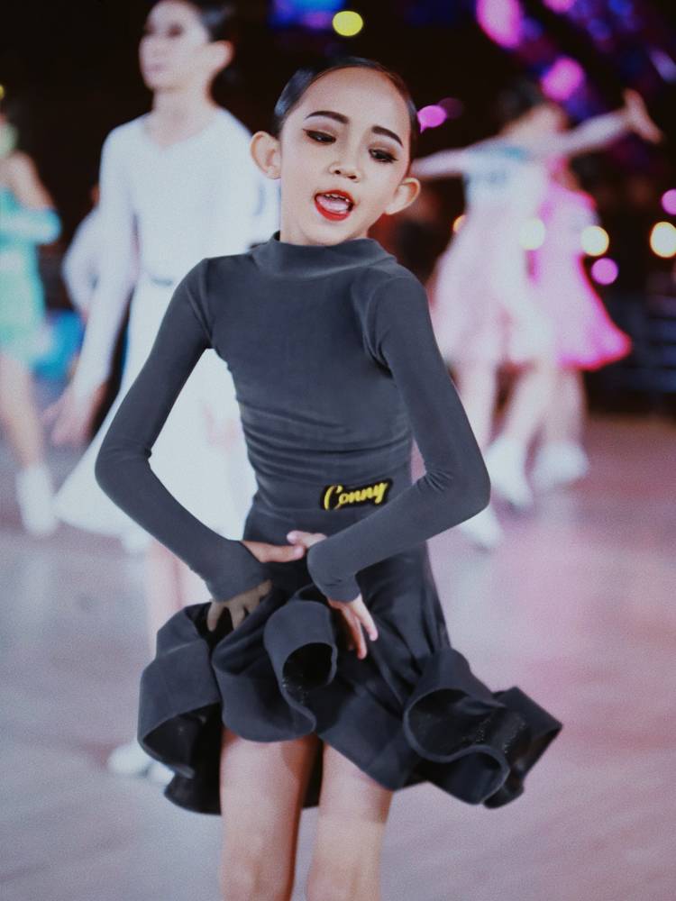 Conny Latin Dance Women's Standard Competition Professional Black Pond Dance Children's Watch Performs Fish Bone Skirts Long Sleeve