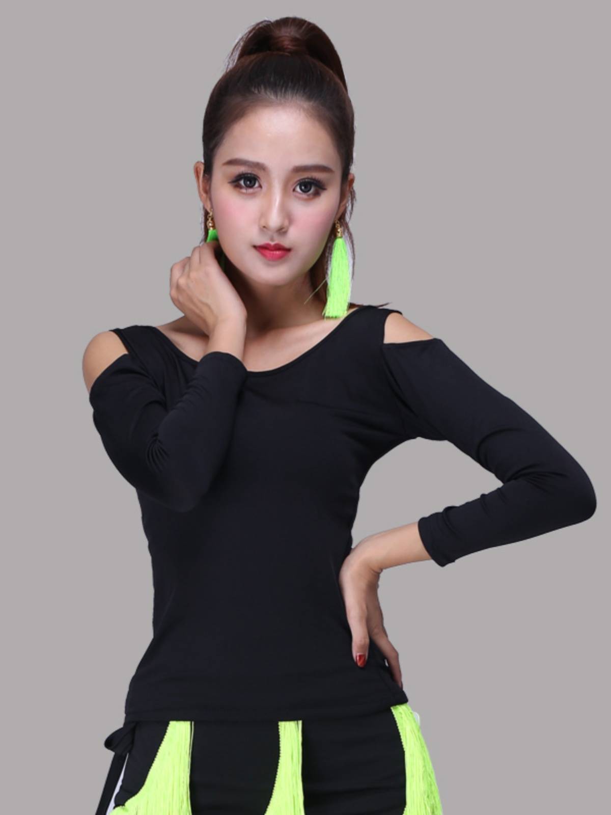 Latin dance long sleeve -shaped body clothes black top dance female professional Lunbachey modern dance training service autumn and winter