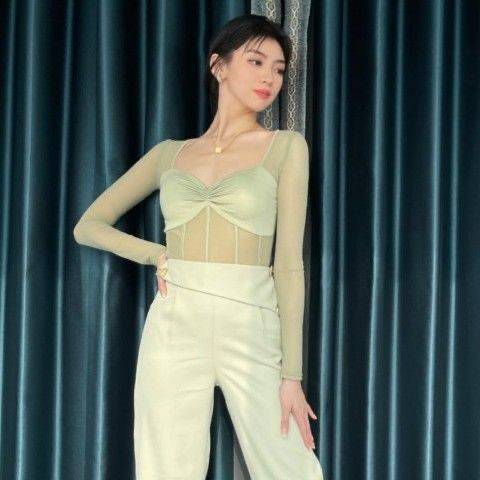 Y with chest pad long -sleeved T -shirt female modern dance country label Latin dance exercise performance service V -neck mesh long sleeve top