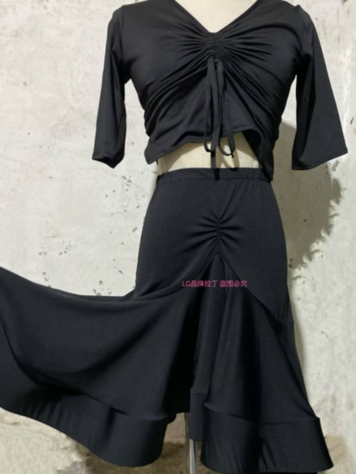 Latin dance fish bone skirt adult female oblique babe hip big skirt performance performance dressing skirt Lunba half body skirt