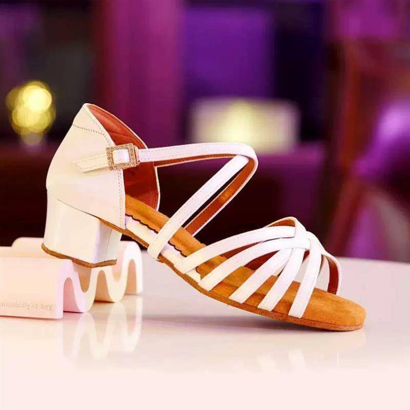 Professional Latin dance shoes girls white soft bottom dance shoes new low -heeled girl children practice dance shoes