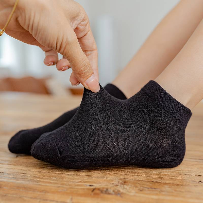 ♪ Black Latin sock ♪