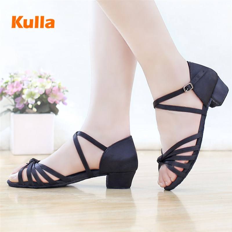 Spot new girl Latin dance shoes P children girls beginners who performed the leather soft bottom adult dance