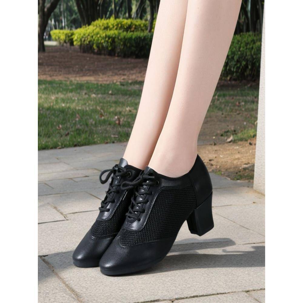 Latin Dance Shoes Female Adult Square dancing shoes network in the middle of summer Latin teacher shoes soft soles practice dance shoes