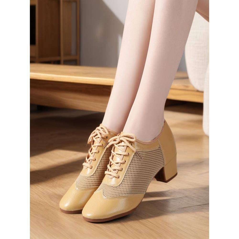 Latin Dance Shoes Female Adult Square dancing shoes network in the middle of summer Latin teacher shoes soft soles practice dance shoes
