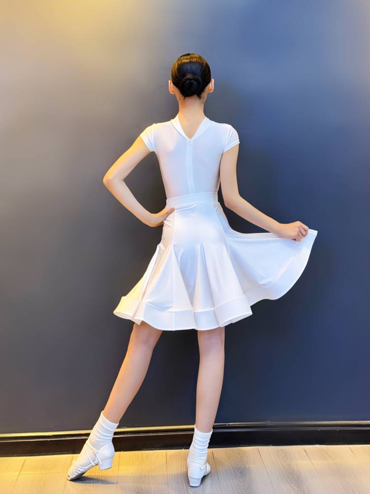 Condon Children's Dance Latin Dance Competition Professional Performance Performance Standard