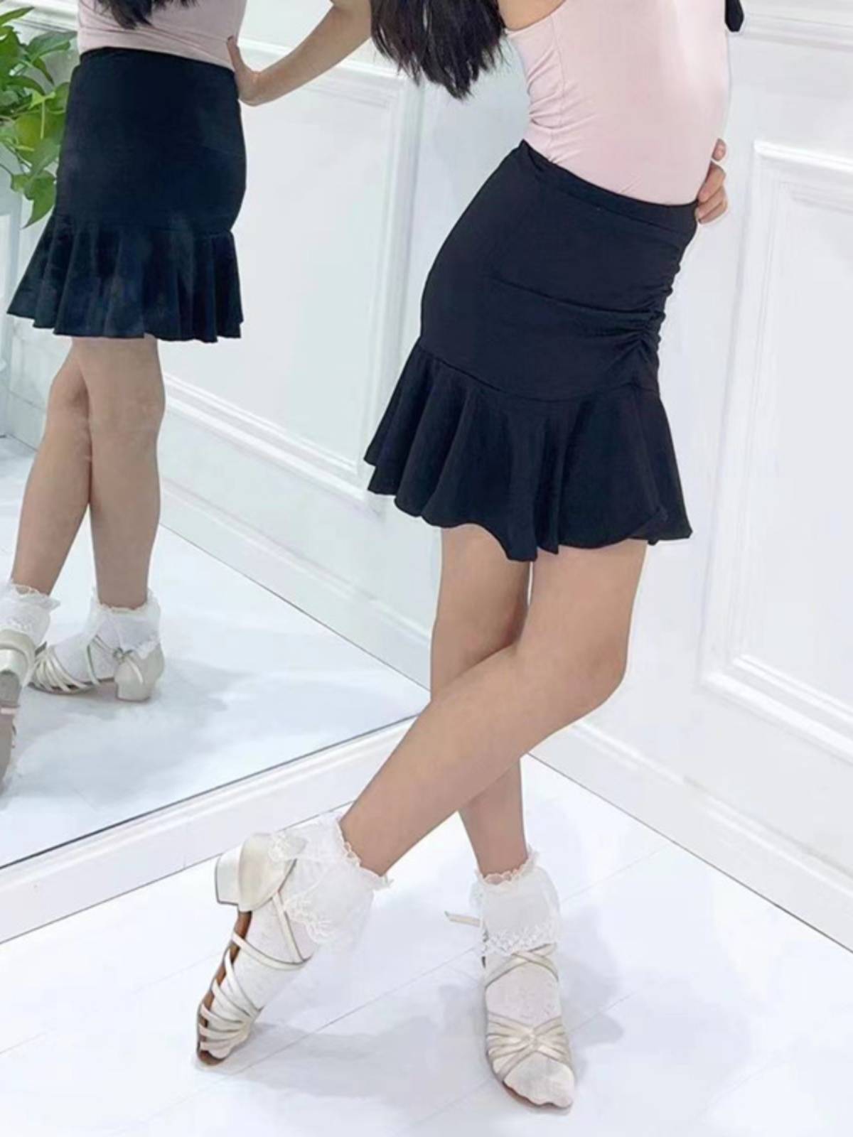 Latin dance skirt children's dance skirt children's competition performed black practice skirt girl training clothes short skirt