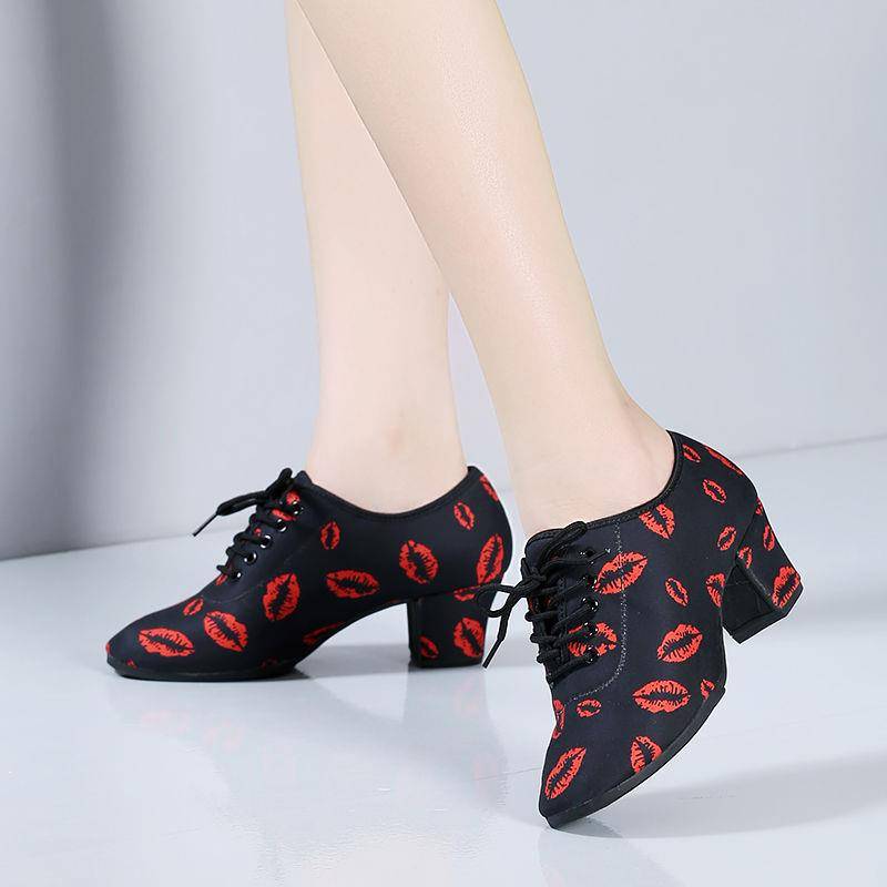 Red -lip dance Latin dance shoes dedicated ladies friendship dance adults and soft bottom dance waterman square dance shoes