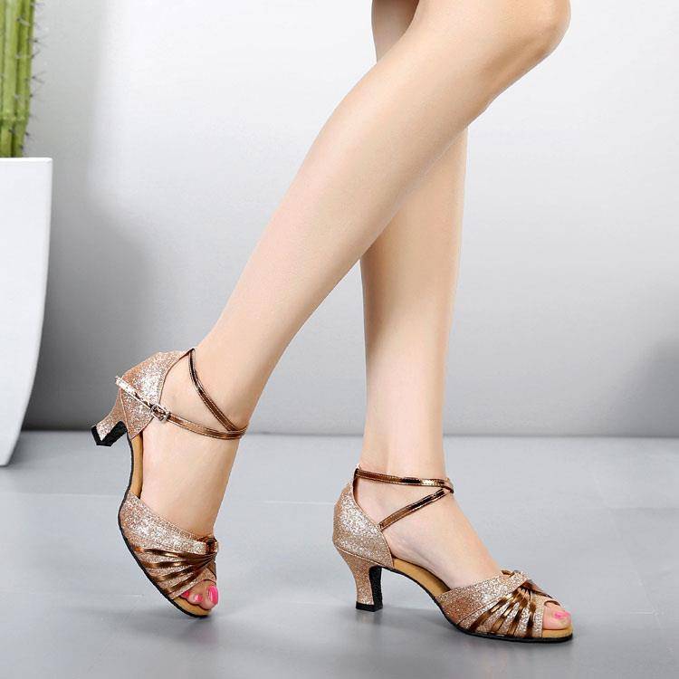 Latin Dance Shoes Female Adult Mid -High -Hee Square Dance Shoes Soft Sole Low Nations Bid Bid Payment Dance Shoes Summer Lolder