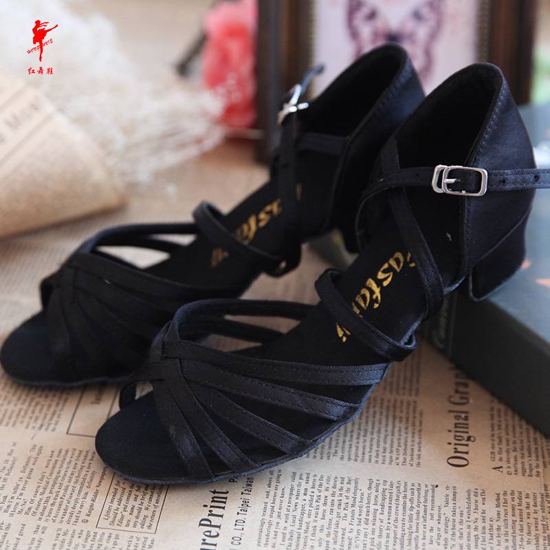 Red dance shoes and dance Latin dance shoes ladies satin in satin dance dance soft bottom practice shoes black modern dance shoes