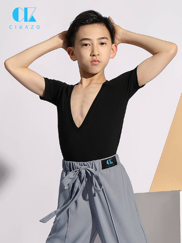 Cicasso, the Latin t-shirt boy