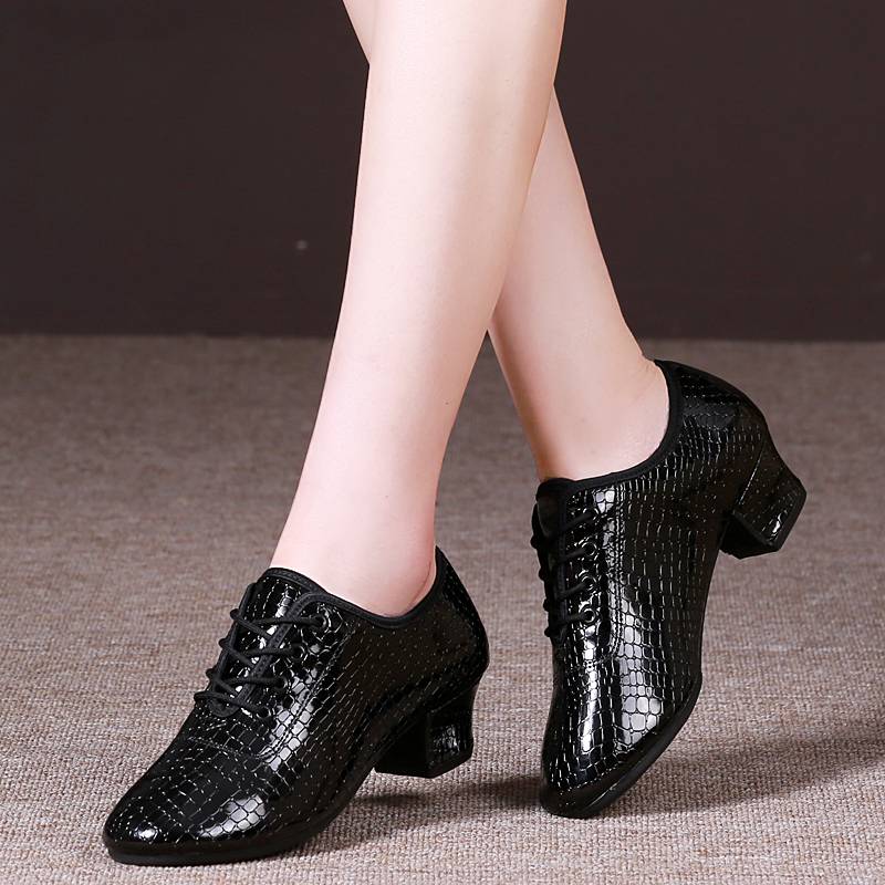 Professional Latin dance shoes women's middle heel bright leather dance shoes soft soles -shaped shoe outdoor outdoor dance shoes