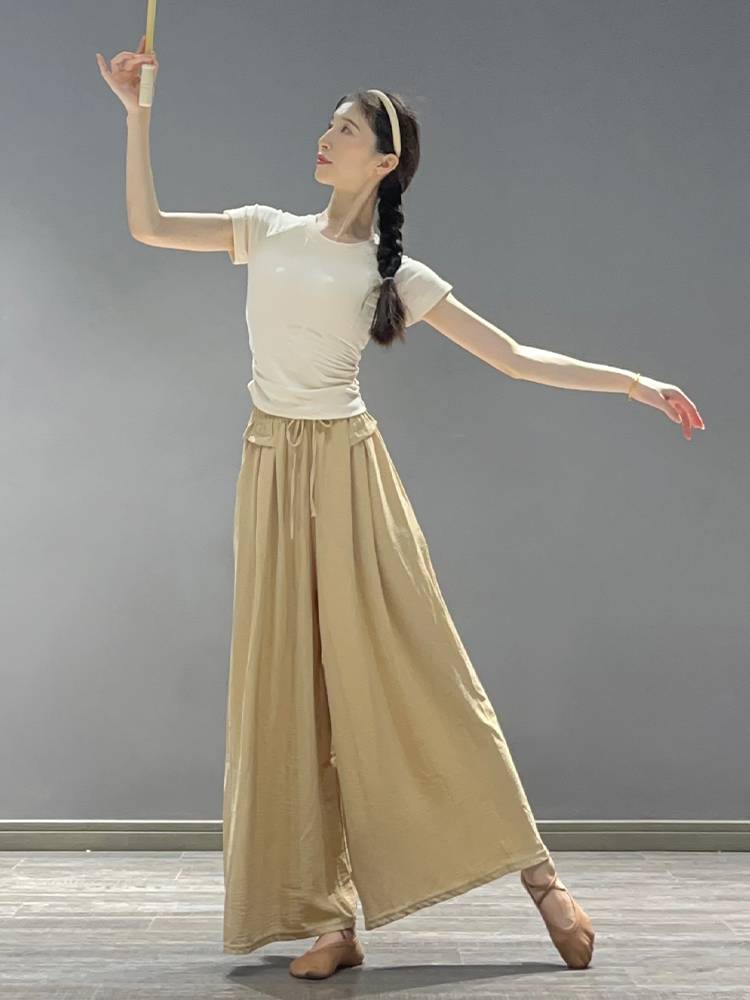 Modern dance pants can wear loose and elegant wide leg pants daily