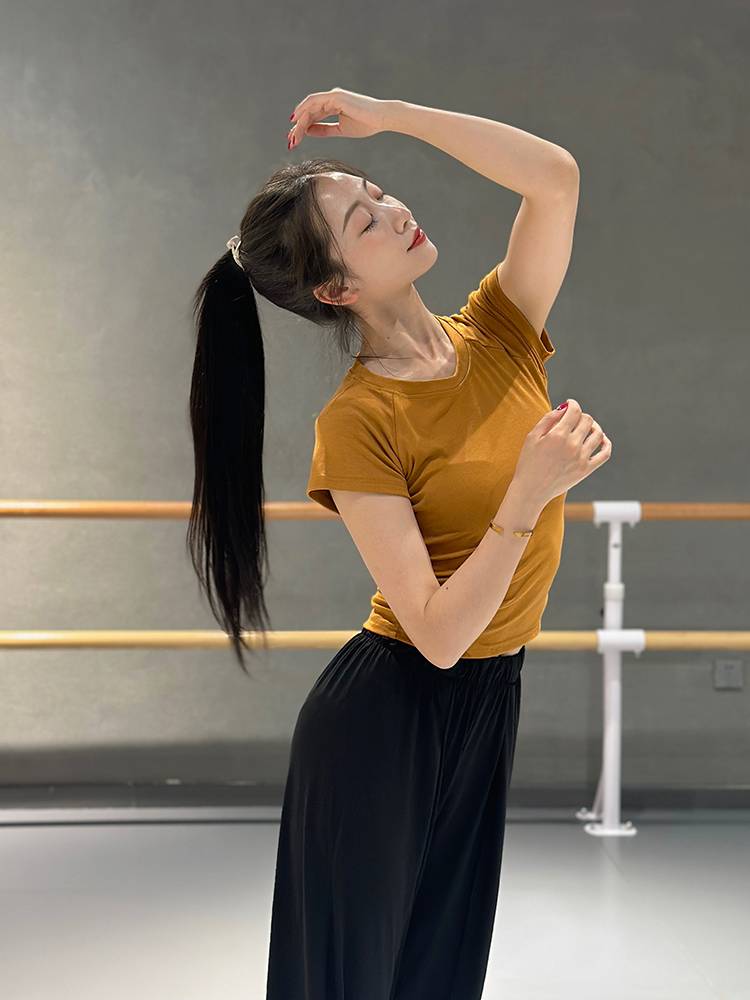 Back waist hollow dance service female short -sleeved summer classical dance modern dance Chinese dance exercise students student body base training service
