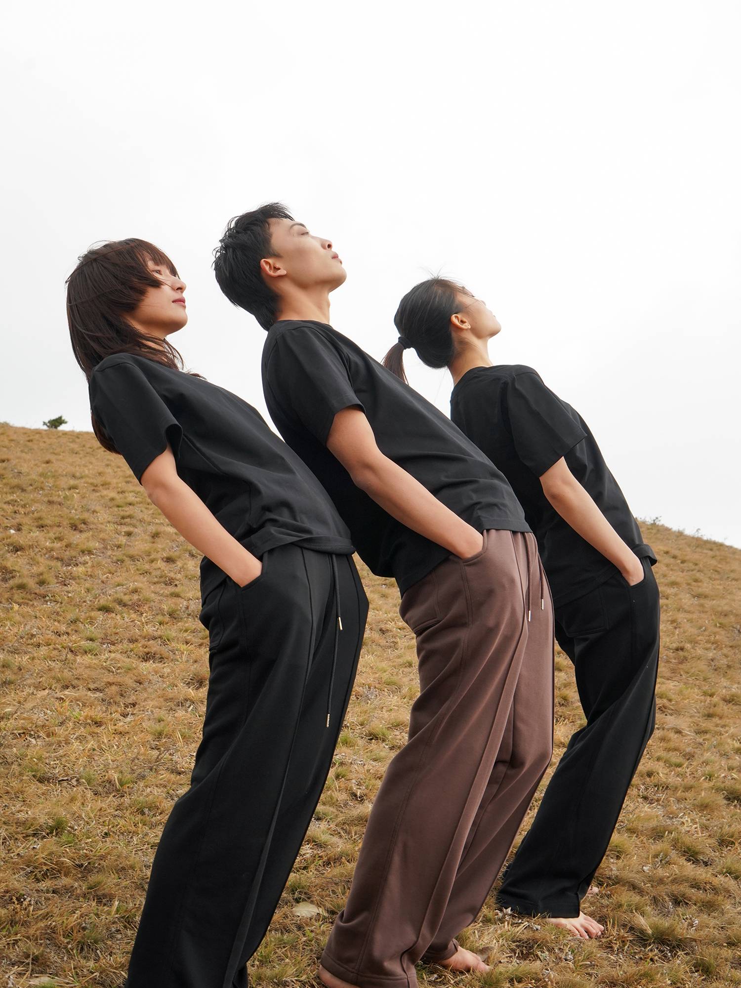 Put on a TT2201 Modern Dance Practice Services Men and Women Same House Bald Ballet