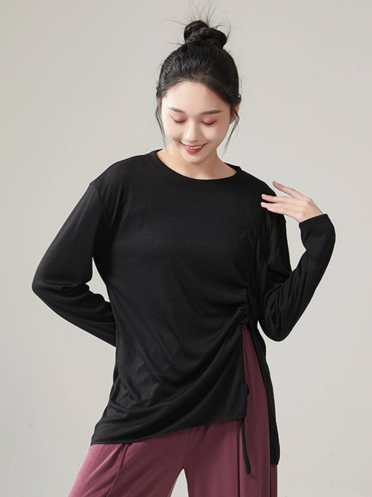Modern dance exercise service men's and women's classical dance drawing rope loose large size top top art examination body training art test dance service