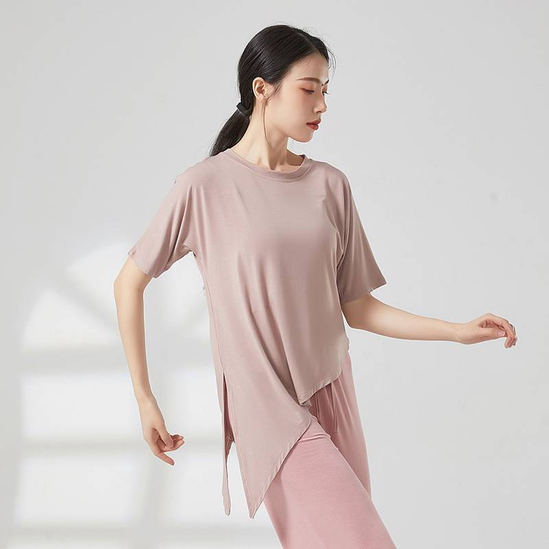 Modern dance practice service female ancient style loose right split classic dance short -sleeved white T -shirt model performance performance