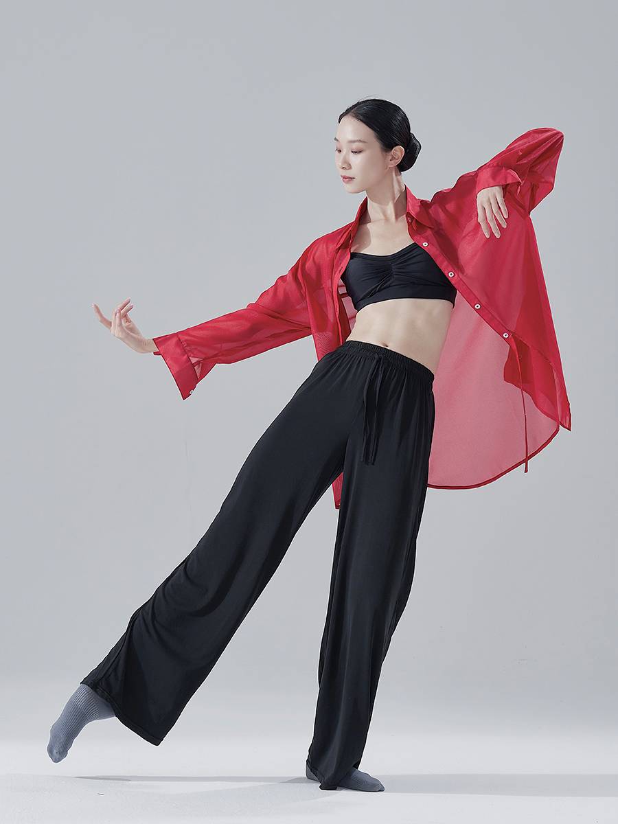 Summer modern dance exercise, loose shirt, shirt, dance pants, elegant classical dance, better to see a suit