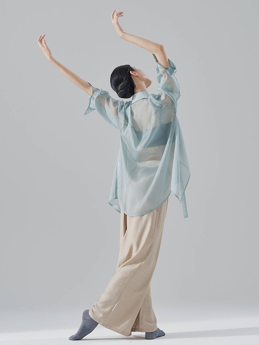 Summer modern dance exercise, loose shirt, shirt, dance pants, elegant classical dance, better to see a suit