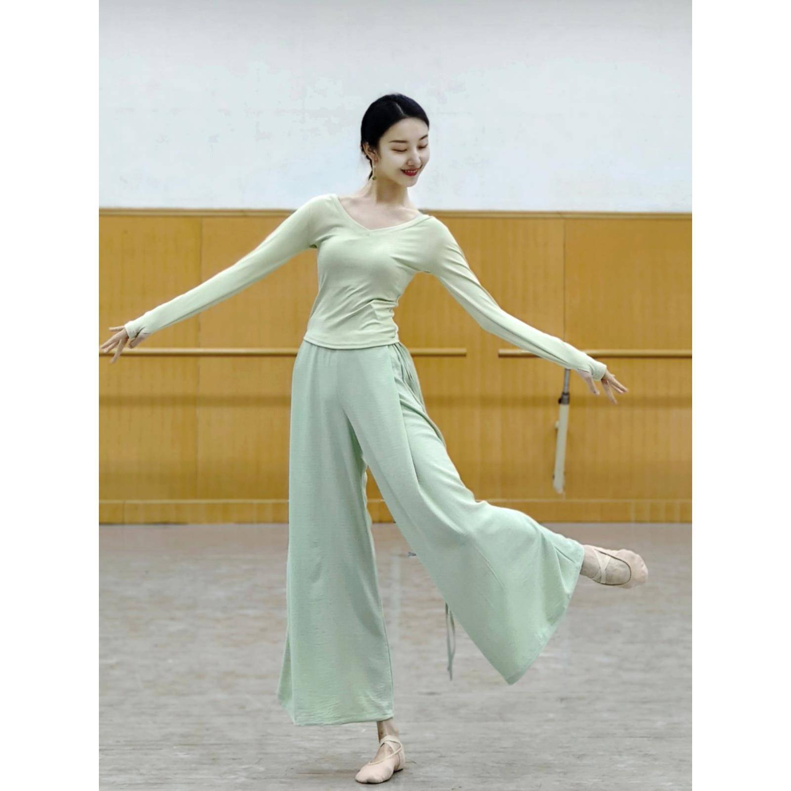 Modern Dance Practice Dance Dance Pants Loose and Sely of Straight Width Wide Pants Term Pants Chinese Classical Dance Pine Pants Performance