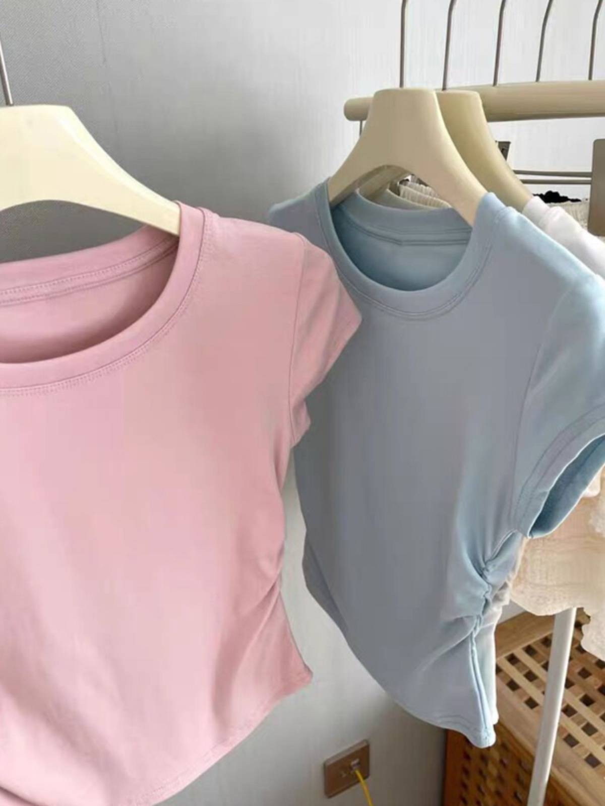 Dance practice service female slim body is thin modern dance students art test clothes top Chinese classical dance base training uniforms