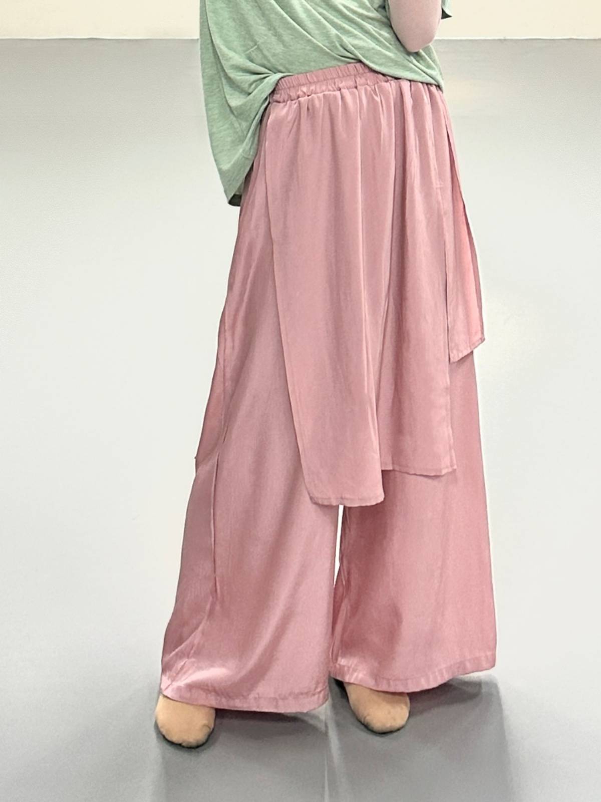 Modern dance pants layered sense of elegant wide leg pants loose Chinese dance pants new body practice uniform