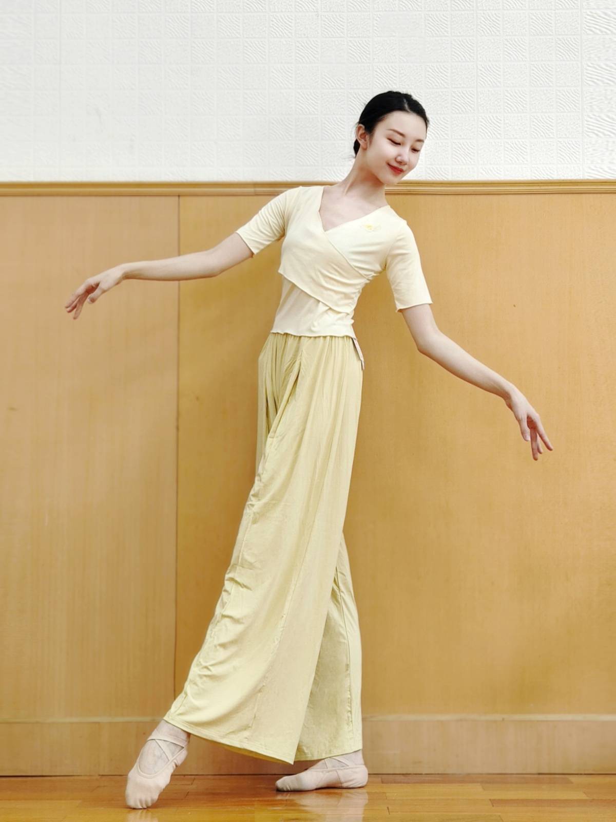 Butterflies' classic choreographer, summer new clothes can be worn on a daily basis