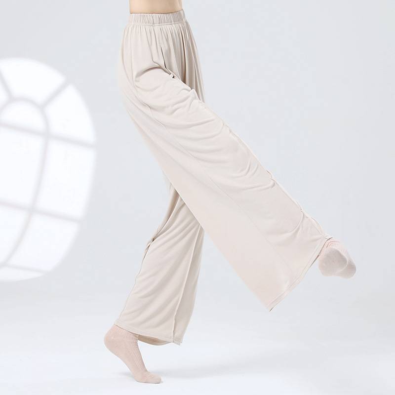 A Chinese classic choreographer for thongs and thongs