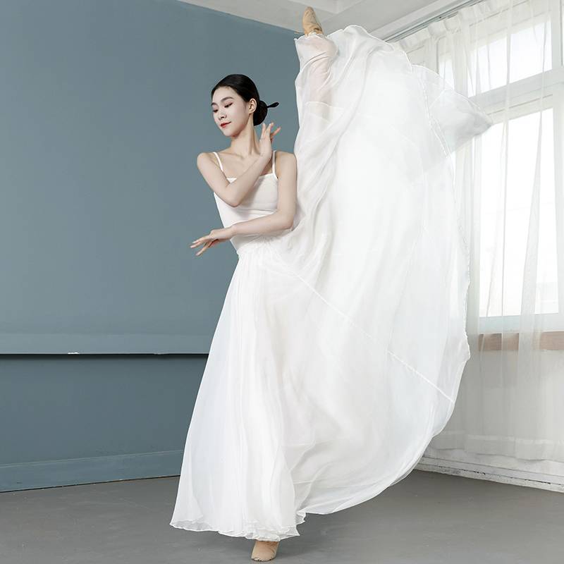 720 degrees oversized skirt Sky silk three -layer skirt Chinese modern dance classical dance service exercise exercise square dance