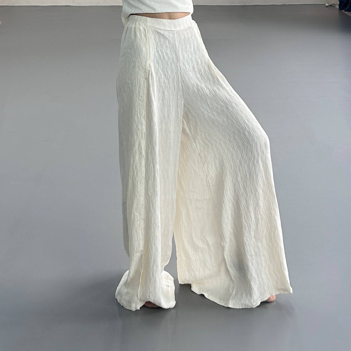 Modern dance pants female 2024 summer new side split wide -leg pants vertical folds adult classical dance pants