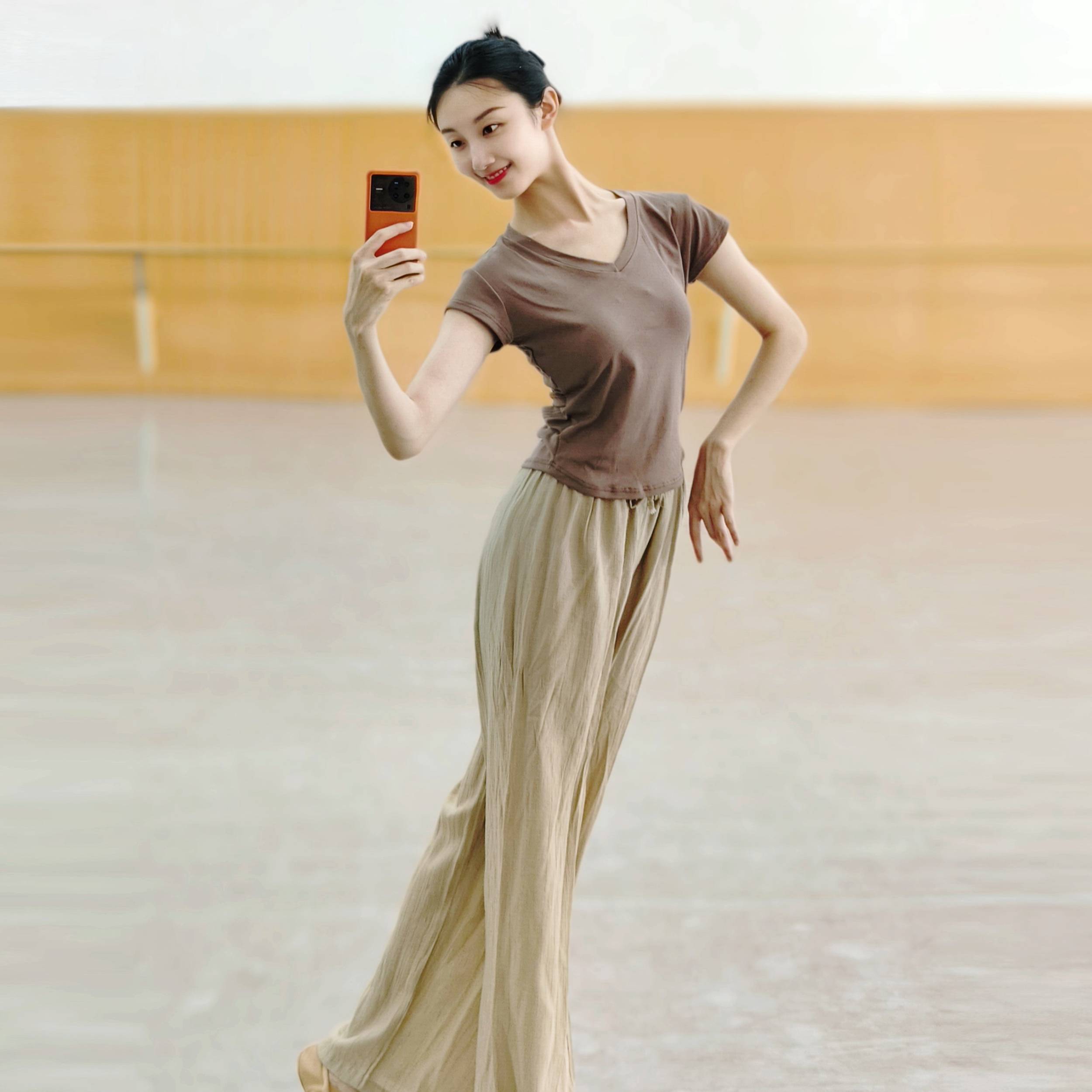 Modern dance summer adult dance service short -sleeved top training exercises, self -cultivation Chinese classical national dancing service female yoga
