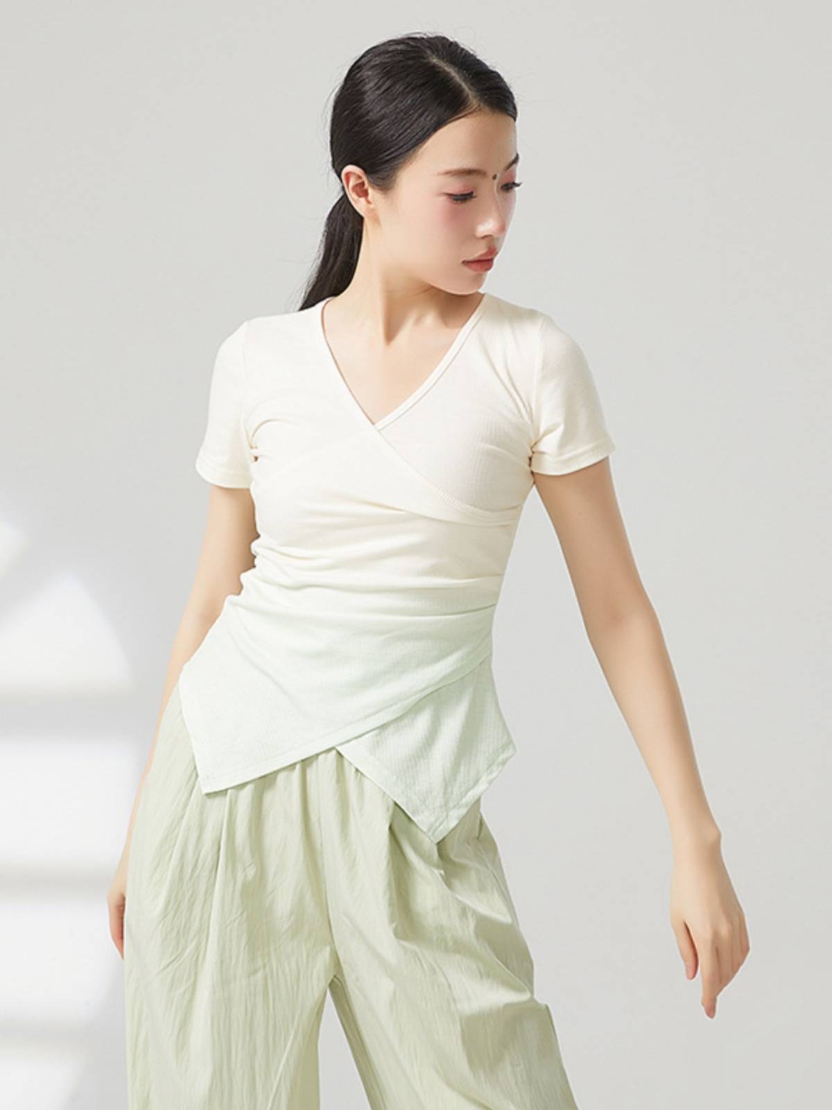 Modern dance adult dance clothing short -sleeved gradient jacket classical dance repair body clothes female teacher class