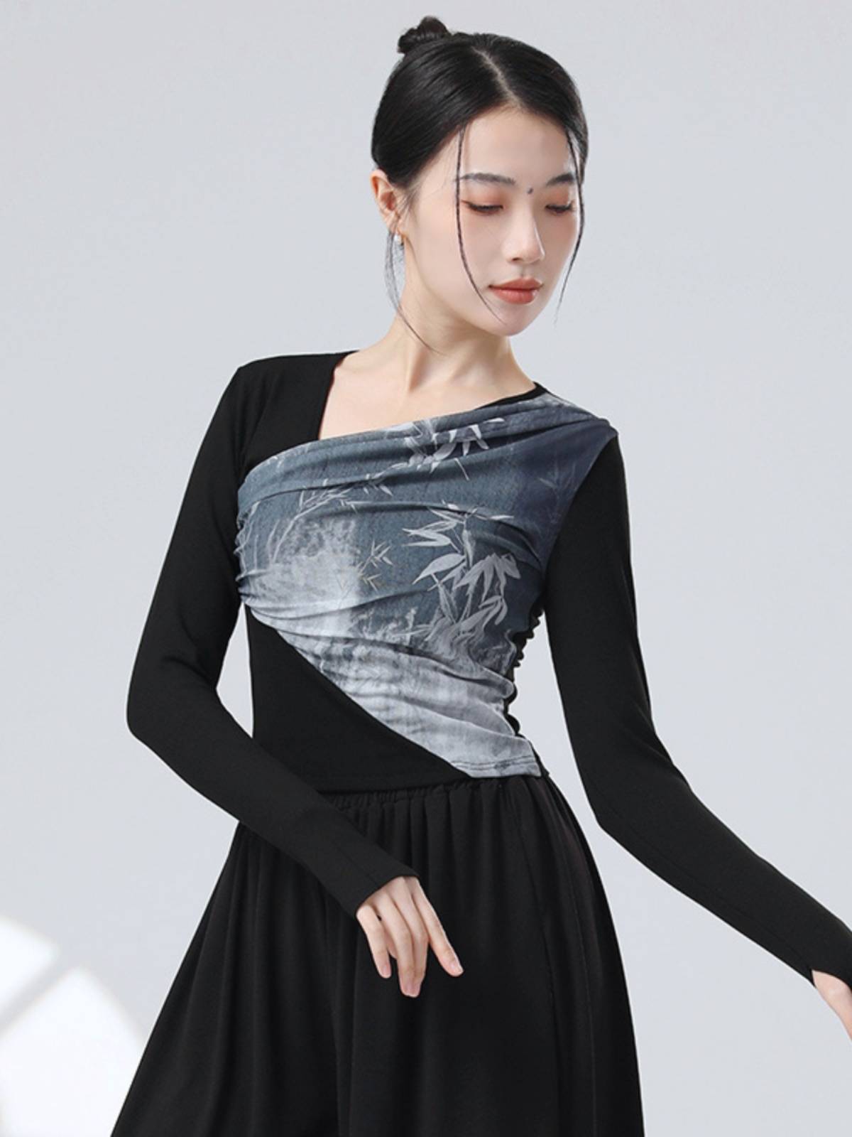 Guofeng's new Chinese -style stitching ink gauze sloping design sense long -sleeved sleeve refers to modern dance dance practice clothes