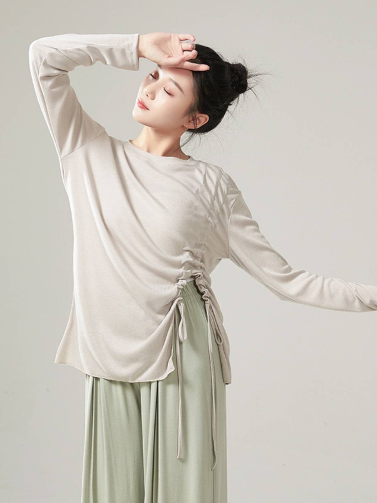 Modern Dance Practice Classical Dance Splitting Strip Loose Top Together Top Sample Training New Teachers Class Dance Services