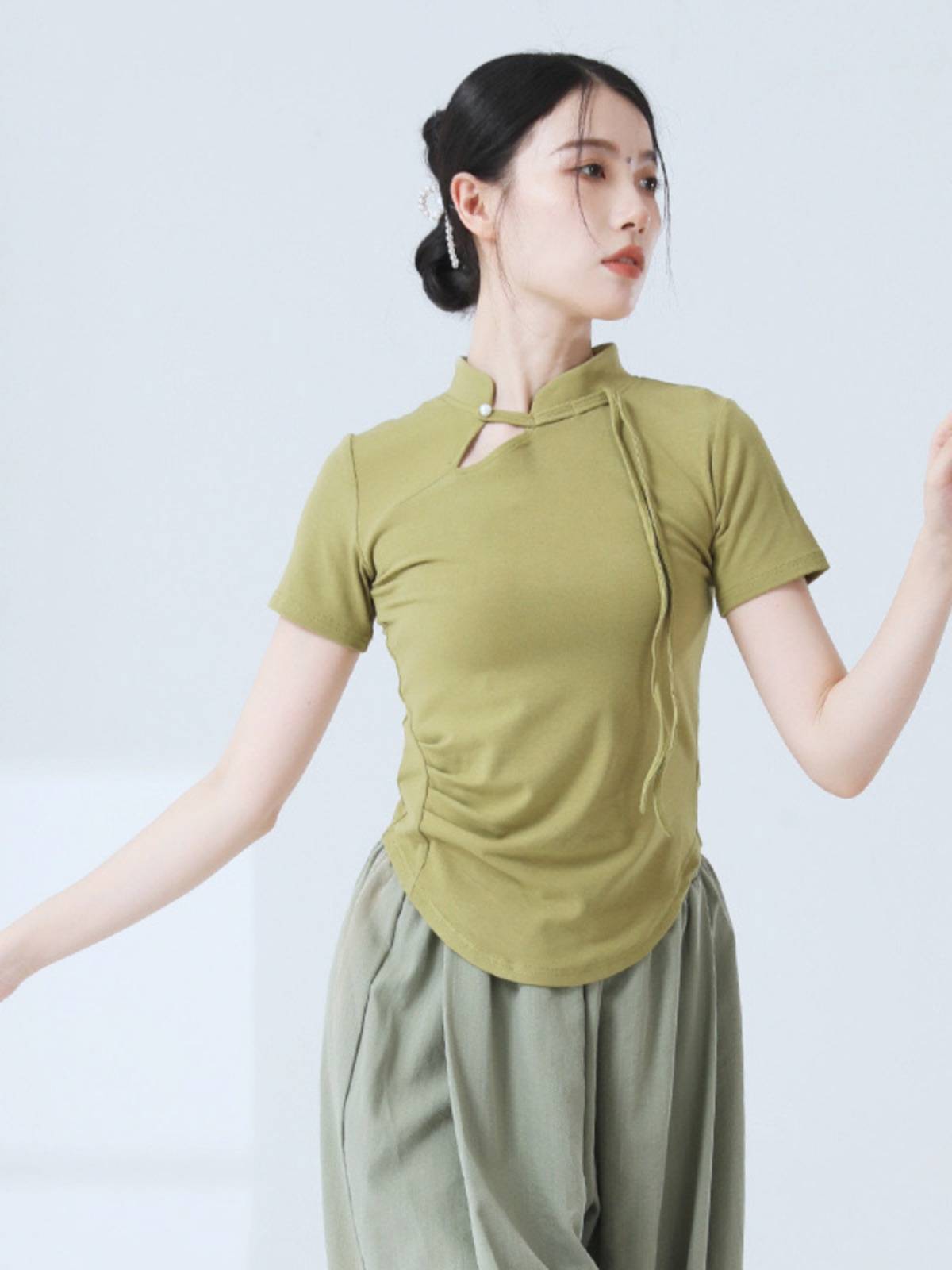 Modern Dance Practice Training Services Hollow Clamp Short -sleeved Top Chinese Dance Sports Clothing Female Wearing Basic Dance Birthday