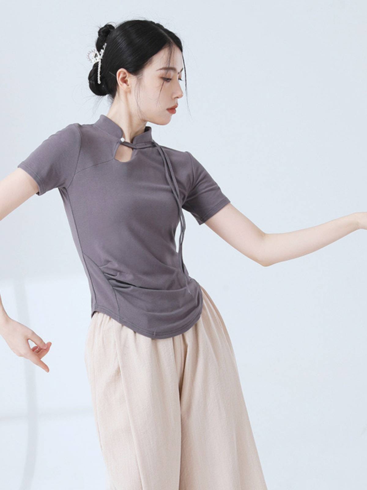 Modern Dance Practice Training Services Hollow Clamp Short -sleeved Top Chinese Dance Sports Clothing Female Wearing Basic Dance Birthday