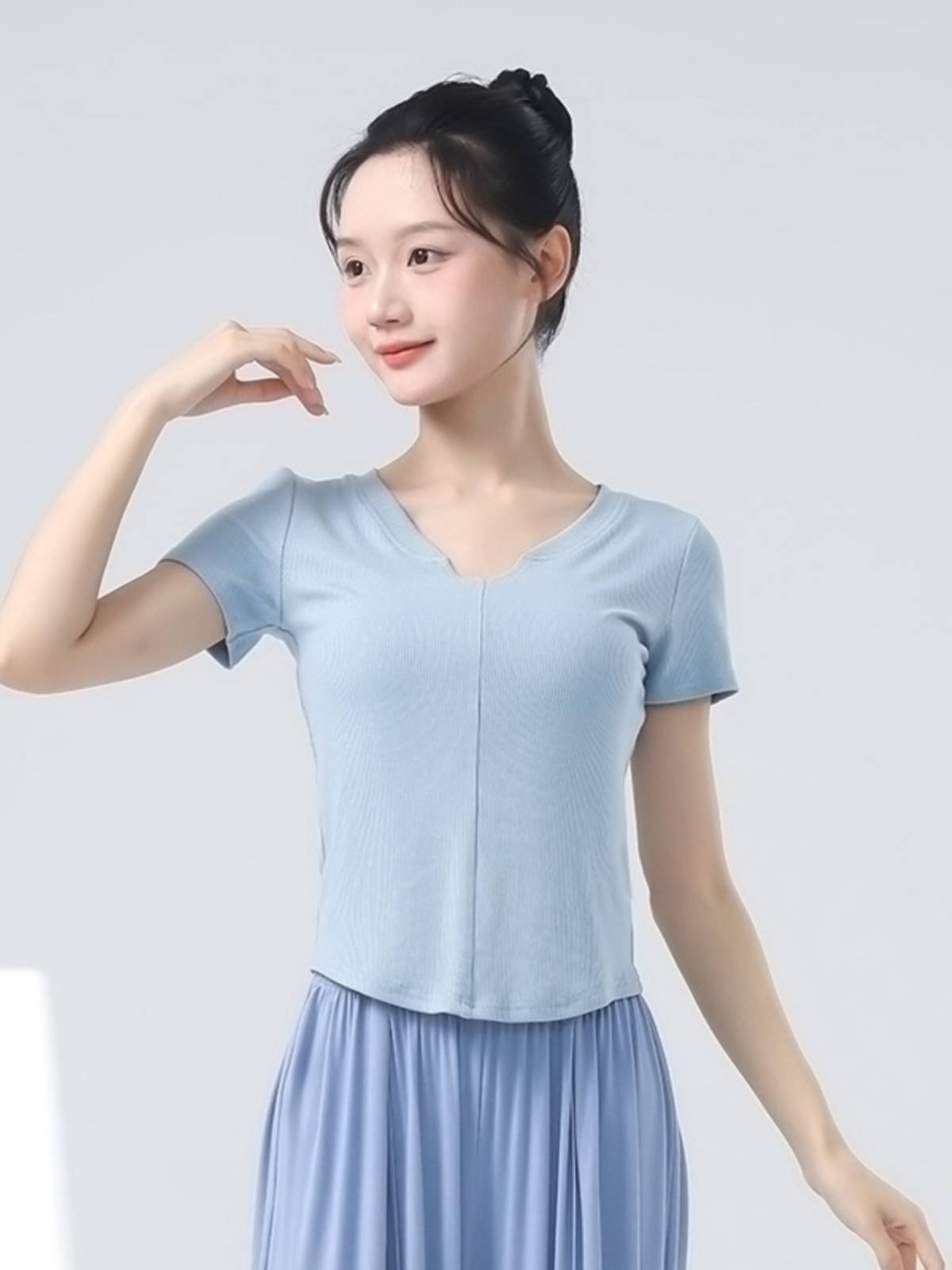 Modern dance exercise service women's top in summer new self -slim adult short -sleeved training clothing classical dance clothing