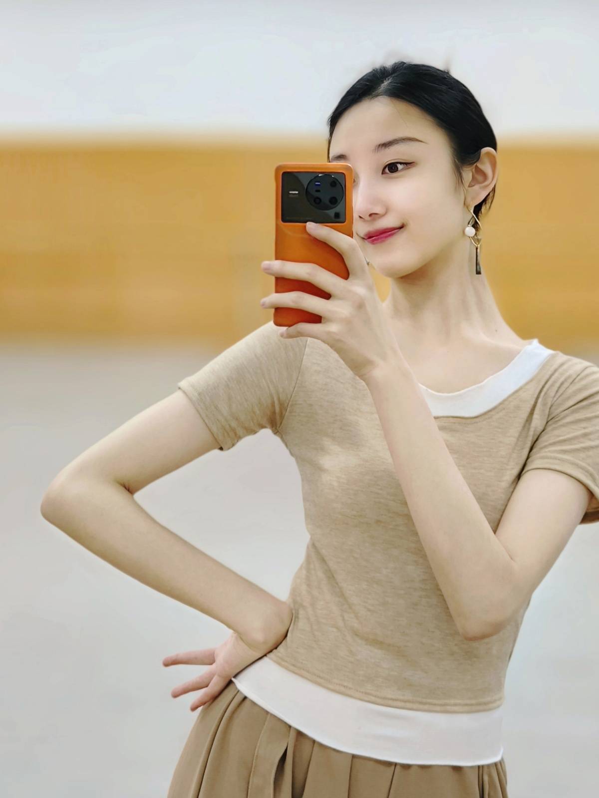 Short -sleeved modern dance exercise, yoga dance service slim classical dance shape, dress spring and summer, thin ballet test