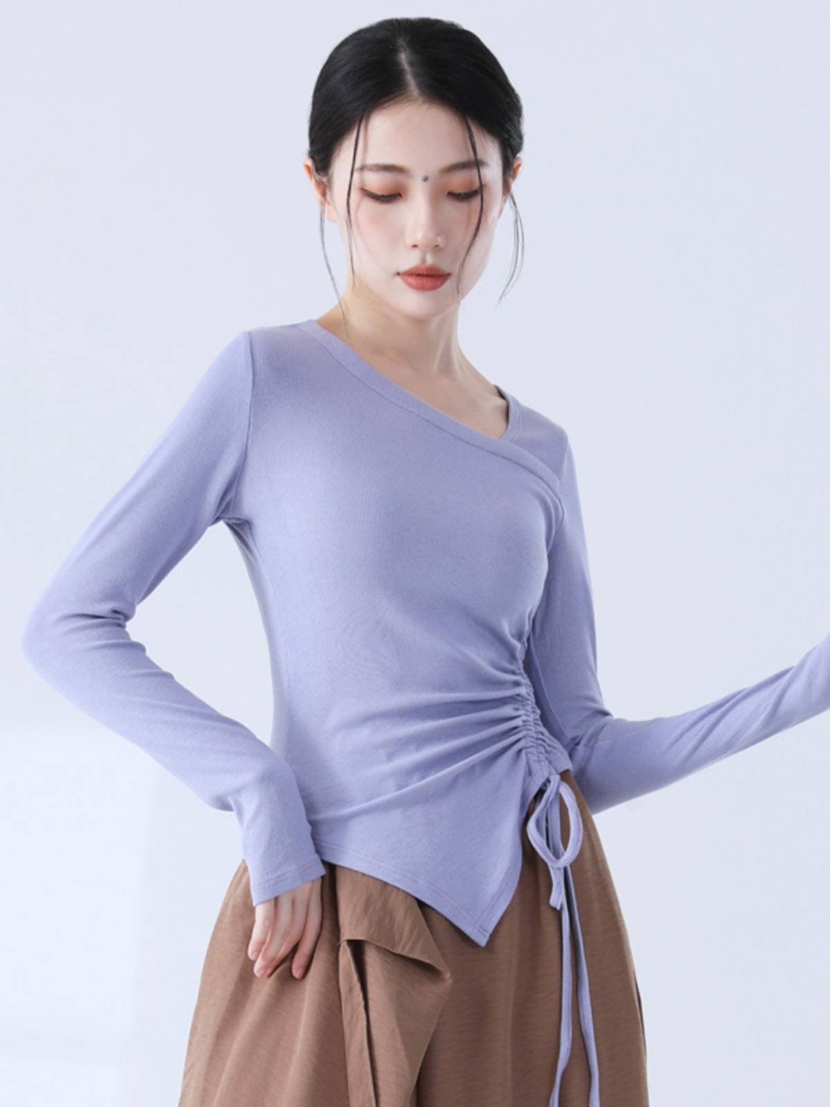 Dance practice service Modern classical dance clothing slim sleeve finger drawing thin design professional clothing teacher top
