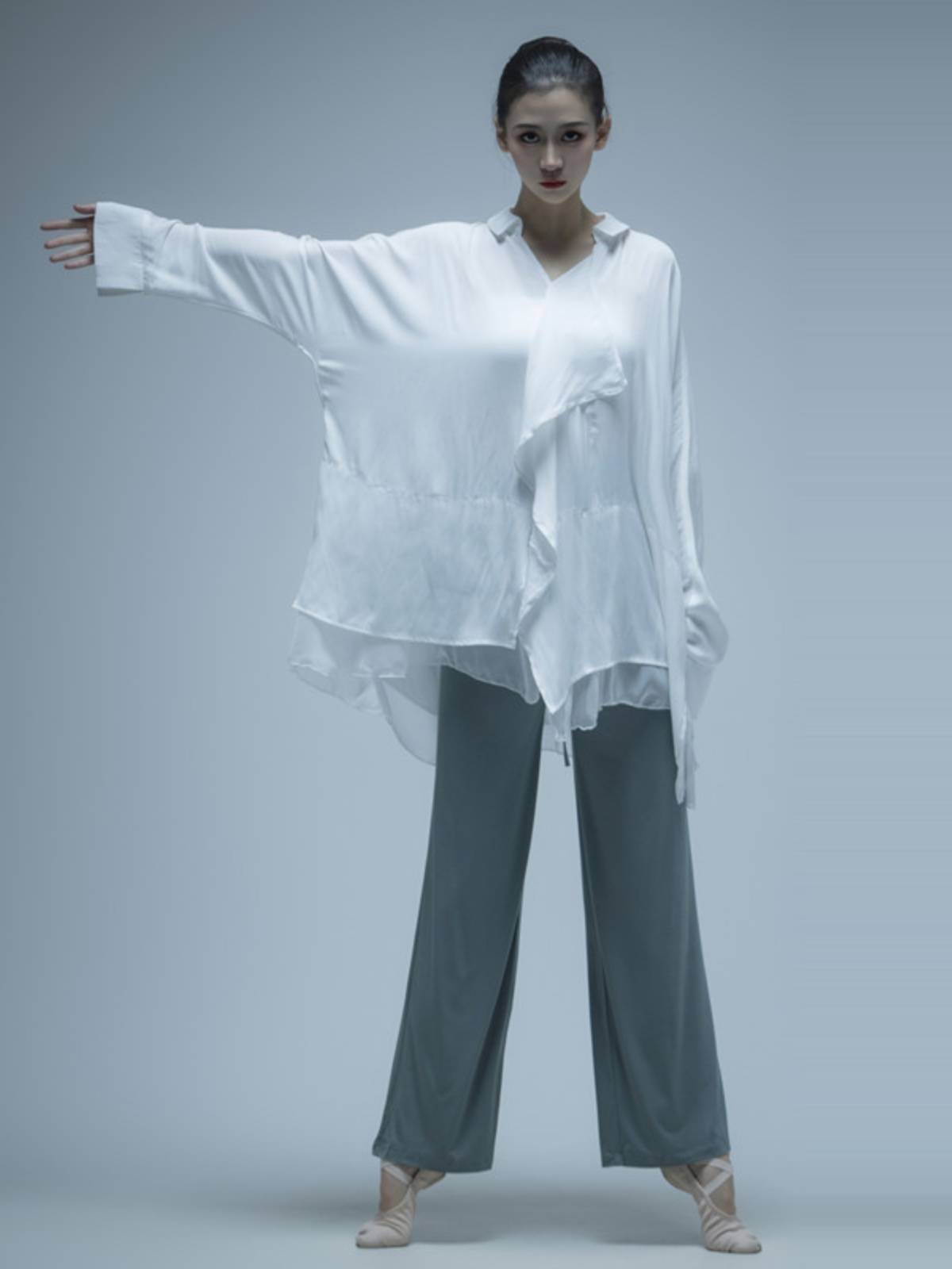 Modern dance shirt dance training suit loose top men's pop dance training clothing classical dance performance clothing