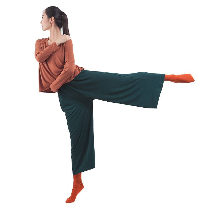 Modern dance clothing Modal loose dance service adult ballet exercises, yoga jazz performances, graduated from Xia
