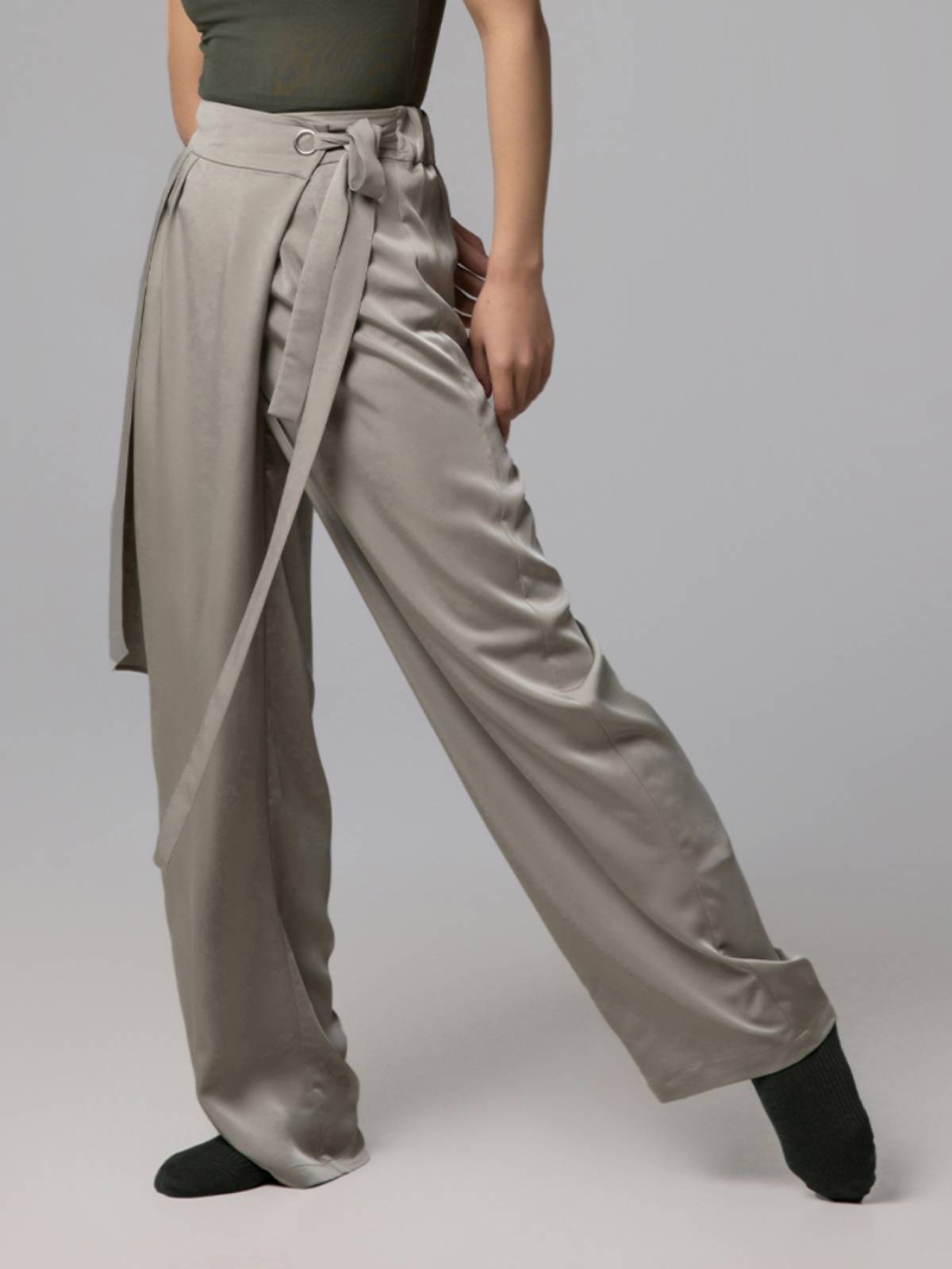 D303 Modern Dance Dance Dance Pants Women's Loose Loose Large Size New Performance Service Classical Dance Original Design