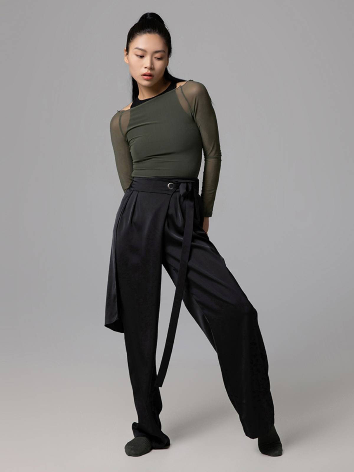 D303 Modern Dance Dance Dance Pants Women's Loose Loose Large Size New Performance Service Classical Dance Original Design