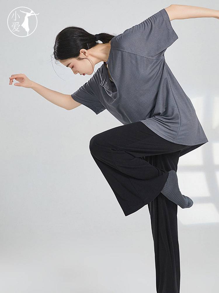 Modern dance exercise dance dance birthday wearing loose deep V men and women's personality long -sleeved water system versatile top