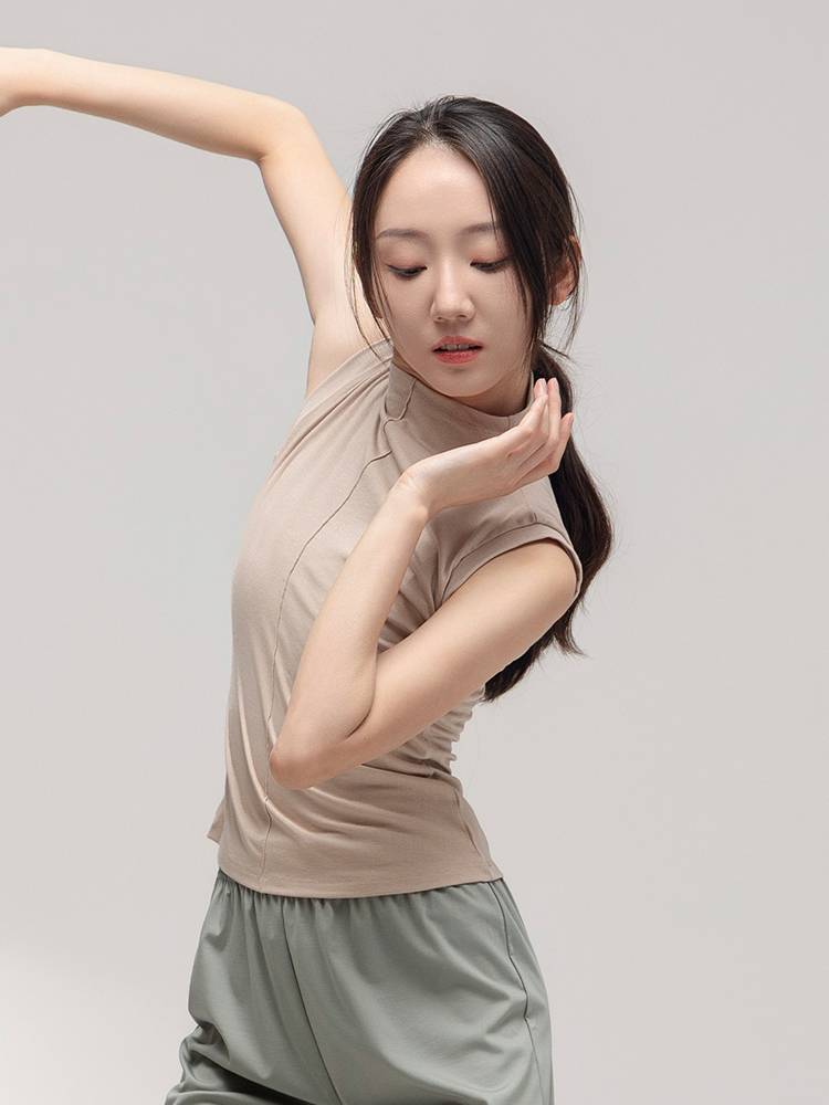 Zhongai Dance Garden Dance Practice Services Sleeveless top Dance Dance Series Adult Female Modern Dance Classical Dance Sports Services