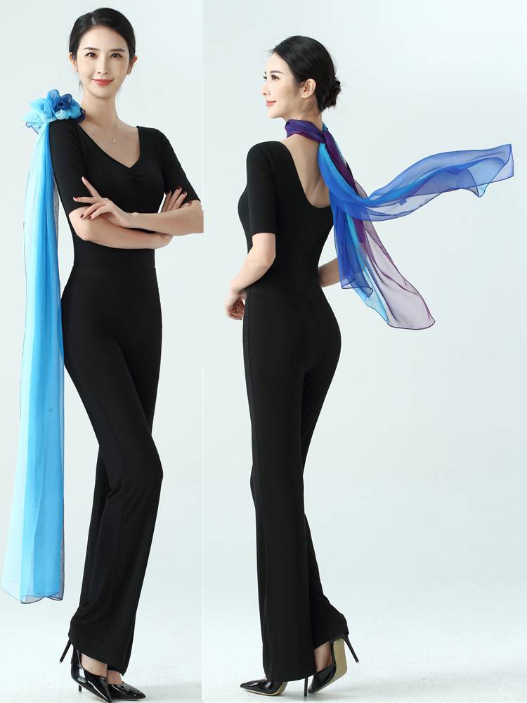 Instructor etiquette training service elegant ceremonial figure set adult lady model