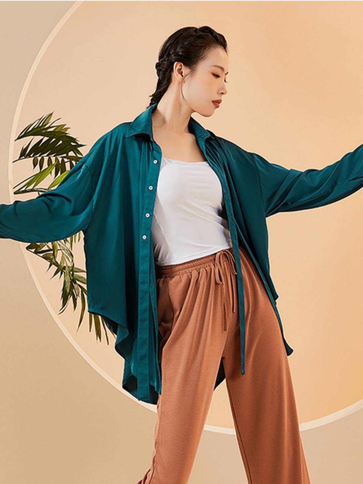 Modern dance lining women's top, loose practice service, Chinese dance clothing collection, training shape clothes classical dance performance clothing
