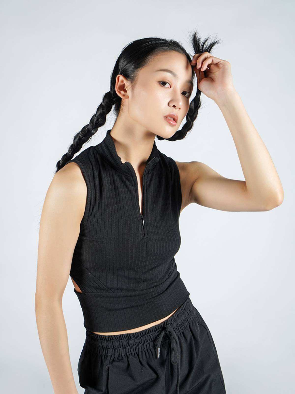 Put a Th361 Modern Dance Practice Female Summer Sleeveless Dance Club Tight Dance Vests Black Design Model