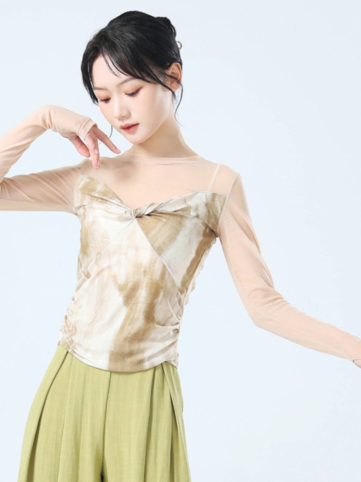 Modern dance exercise, female new adult dance clothing long sleeve sleeves finger self -slim classical dance performance net yarn top